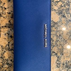 MK bright belie snap wallet